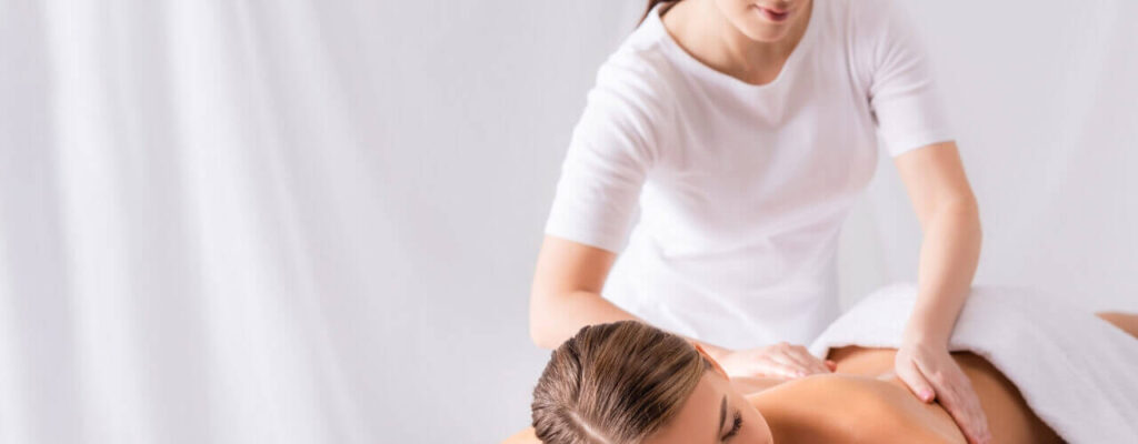 Therapeutic Massage Can Relieve Upper Extremity Pain